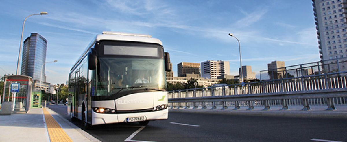 Nowe autobusy Solaris Electric z panelami fotowoltaicznymi już w Warszawie